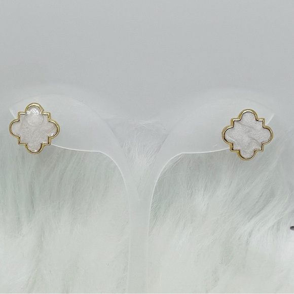 The Trio Jewelry Bundle - Ivory Coast White & Gold - Picture 4 of 7